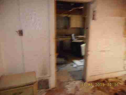 2251 Highland (21)_m.jpg